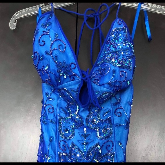 selling this stunning sequin gown / prom dress!! - Picture 3 of 3